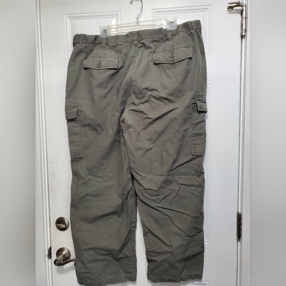 Croft & Barrow Cargo Pants size 42 x 30 - Picture 3 of 16